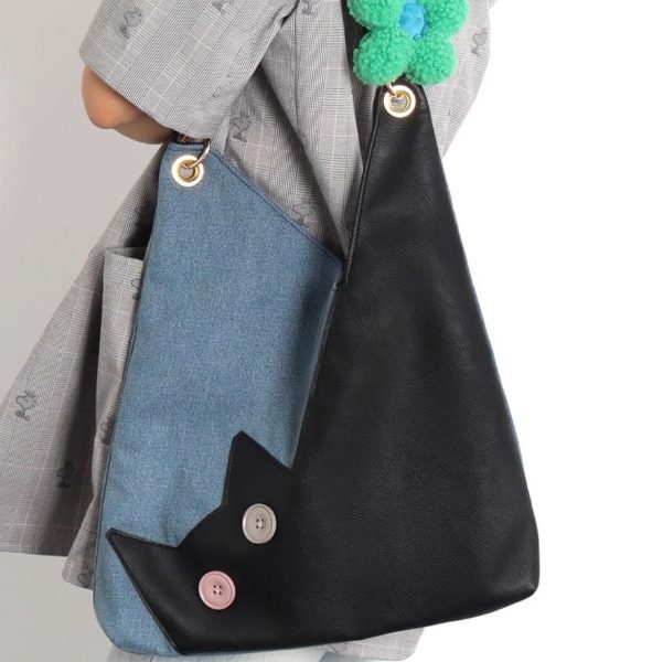 Cute plush cat plaid cowboy art style niche large capacity crossbody bag